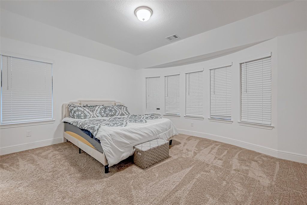 Image 37 of property listing at 2614 Page Mandarin Place, Richmond, TX 77406