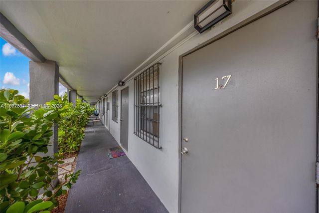 5807 SW 25th Street 118, West Park, FL 33023