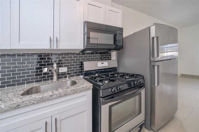 5807 SW 25th Street 118, West Park, FL 33023