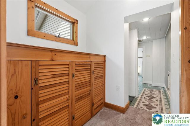 571 Pine Top Trail, Bethlehem City, PA 18017
