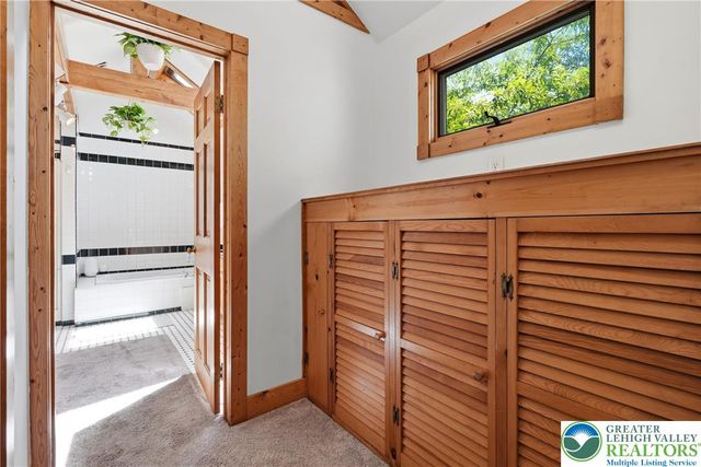 571 Pine Top Trail, Bethlehem City, PA 18017