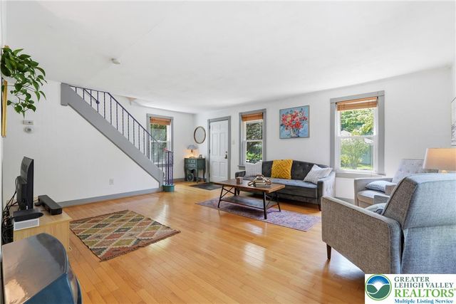 571 Pine Top Trail, Bethlehem City, PA 18017