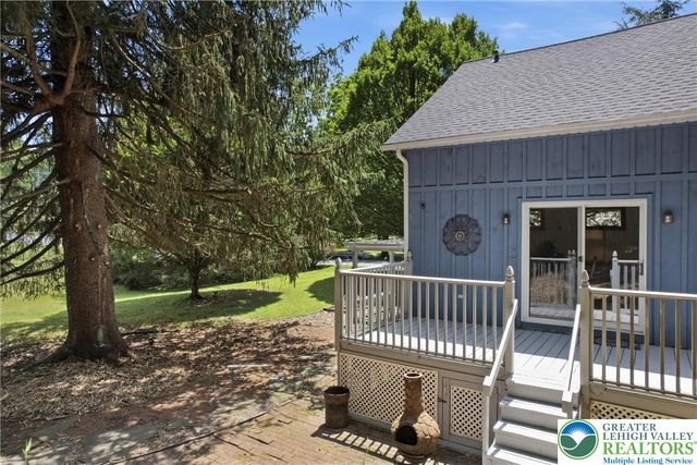 571 Pine Top Trail, Bethlehem City, PA 18017