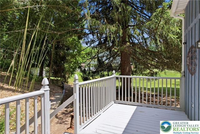 571 Pine Top Trail, Bethlehem City, PA 18017
