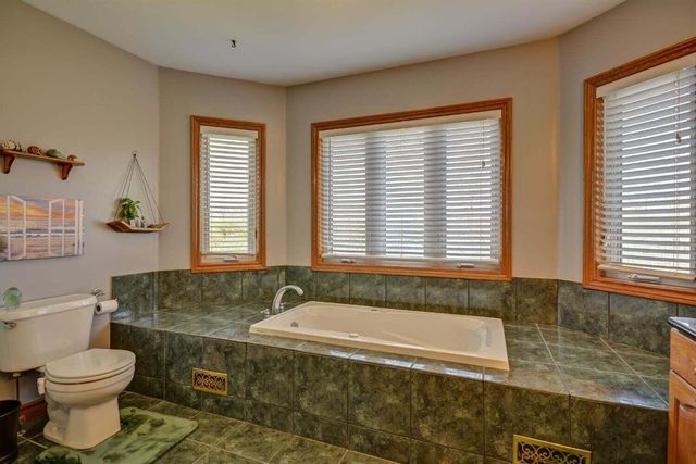 8060 Fox Tail Court, Ypsilanti, MI 48197