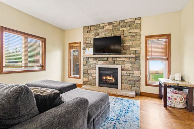 8060 Fox Tail Court, Ypsilanti, MI 48197