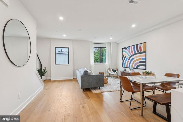 3411 W LIPPINCOTT ST, Philadelphia, PA 19132