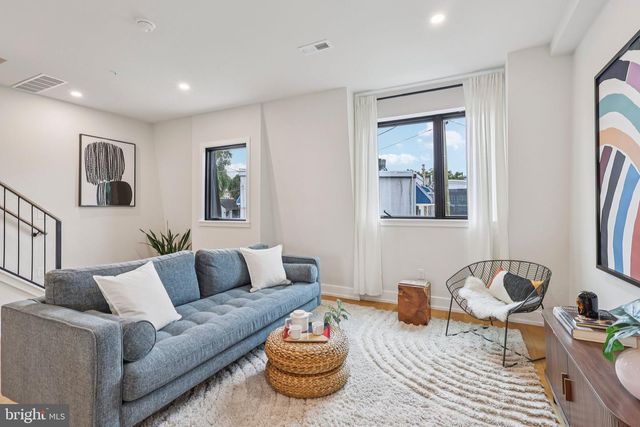 3411 W LIPPINCOTT ST, Philadelphia, PA 19132