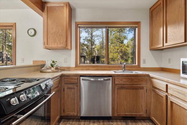 17894 Red Cedar Lane, Sunriver, OR 97707
