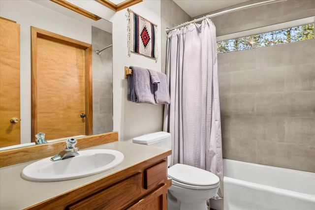 17894 Red Cedar Lane, Sunriver, OR 97707