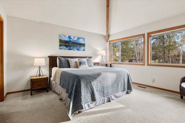 17894 Red Cedar Lane, Sunriver, OR 97707