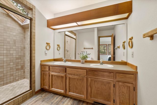 17894 Red Cedar Lane, Sunriver, OR 97707
