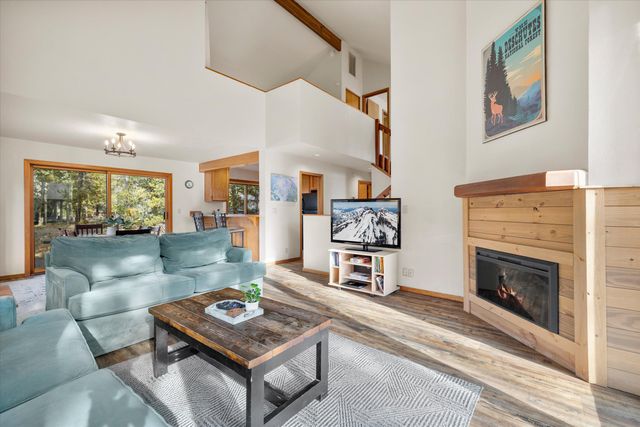 17894 Red Cedar Lane, Sunriver, OR 97707