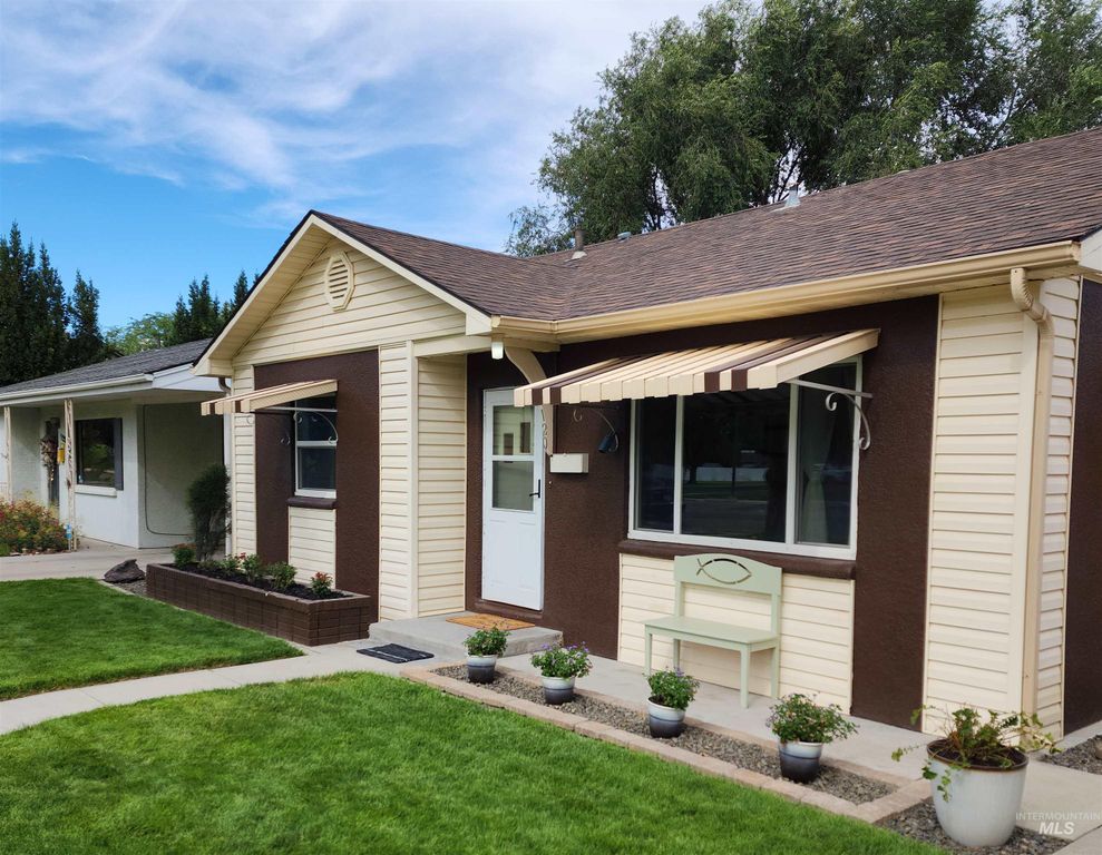 120 N Canyon, Nampa, ID 83651