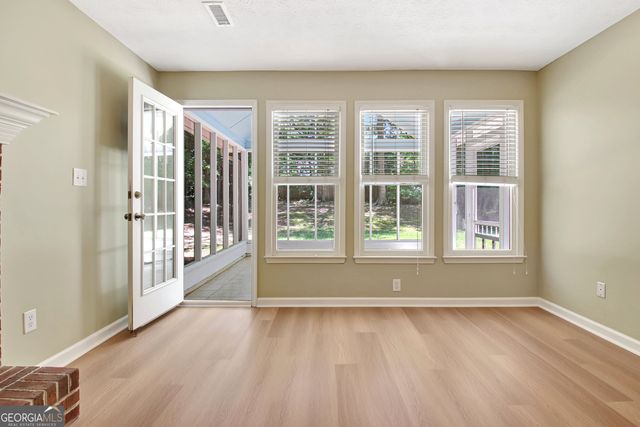 324 Legacy Lane, Peachtree City, GA 30269