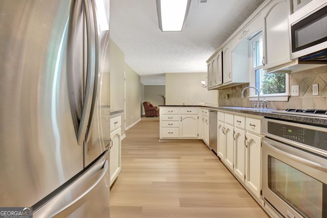 324 Legacy Lane, Peachtree City, GA 30269