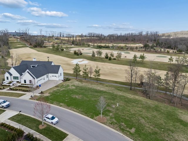 7085 Lanceleaf Dr, College Grove, TN 37046