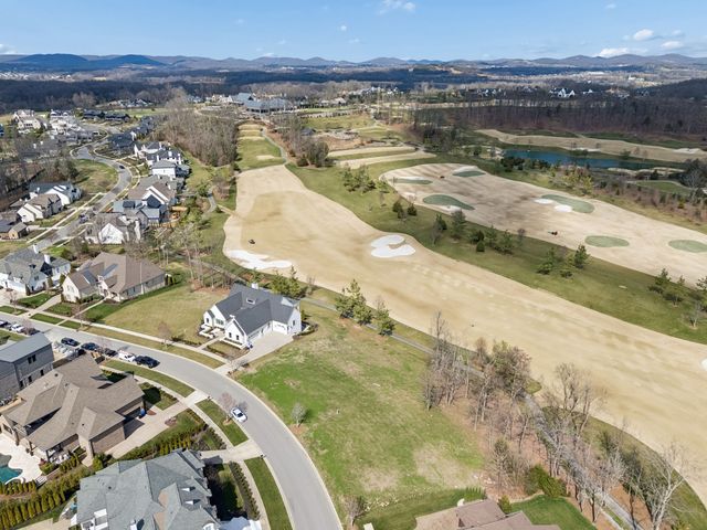 7085 Lanceleaf Dr, College Grove, TN 37046