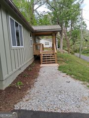 143 Nelson Avenue, Clayton, GA 30525
