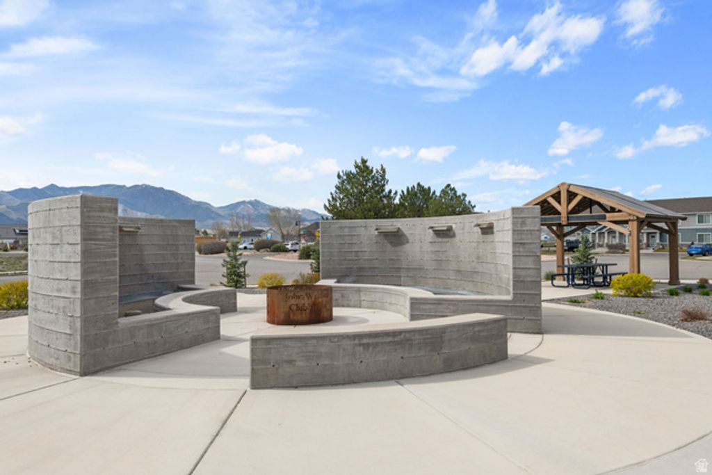 Image 30 of property listing at 3706 N CUADE ST, Eagle Mountain, UT 84005