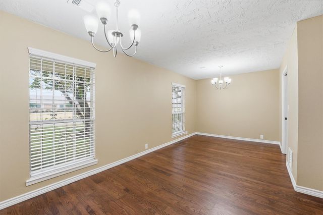 4122 Regency Drive, Houston, TX 77045