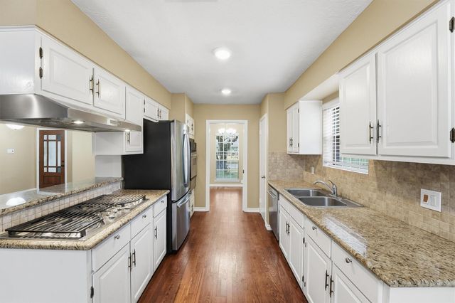 4122 Regency Drive, Houston, TX 77045