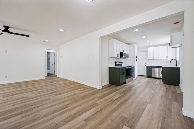 1614 W 3rd Street, Irving, TX 75060