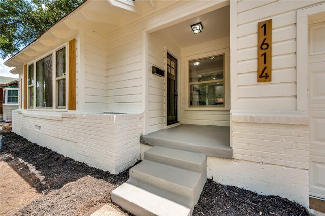 1614 W 3rd Street, Irving, TX 75060