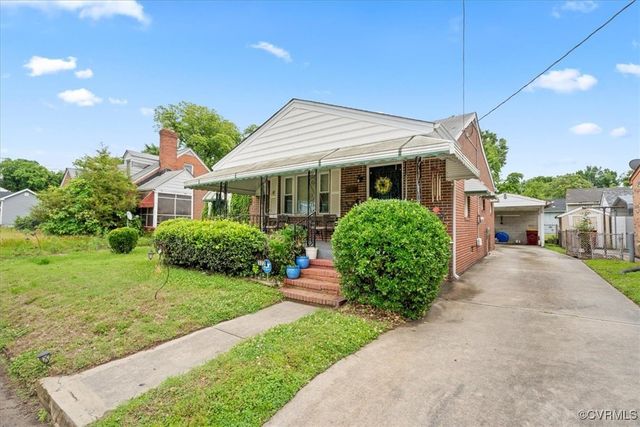 322 St Matthew St, Petersburg, VA 23803