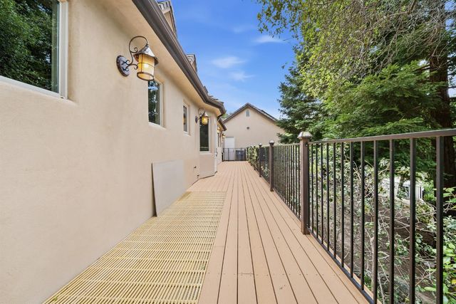 9738 Rim Rock Cir, Loomis, CA 95650