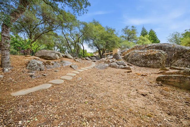 9738 Rim Rock Cir, Loomis, CA 95650