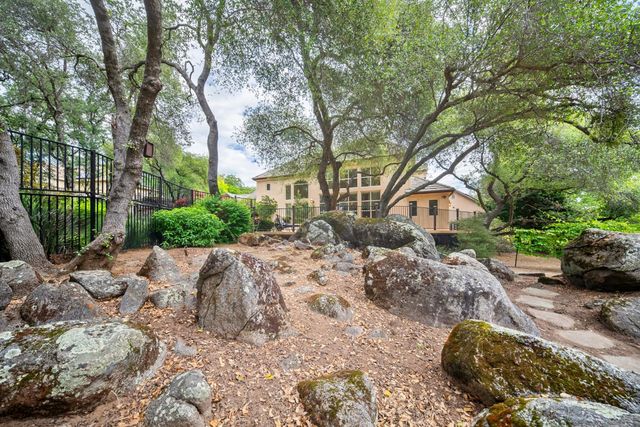 9738 Rim Rock Cir, Loomis, CA 95650