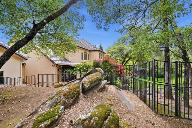 9738 Rim Rock Cir, Loomis, CA 95650