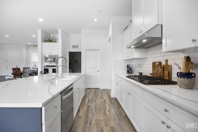 8719 Dromana Court, Bakersfield, CA 93314