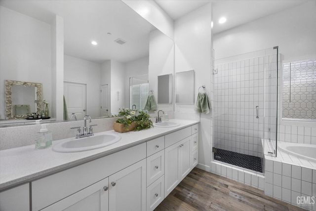 8719 Dromana Court, Bakersfield, CA 93314