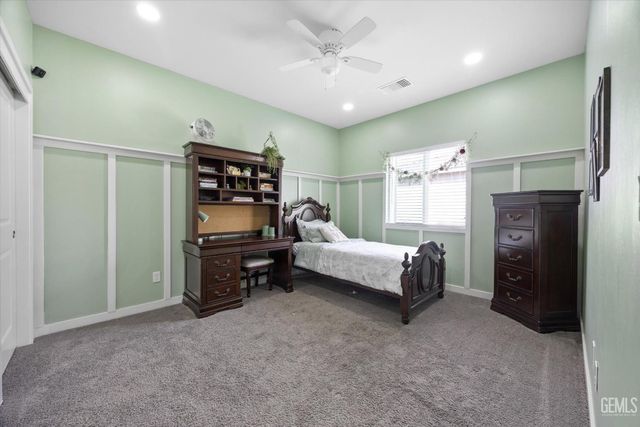 8719 Dromana Court, Bakersfield, CA 93314