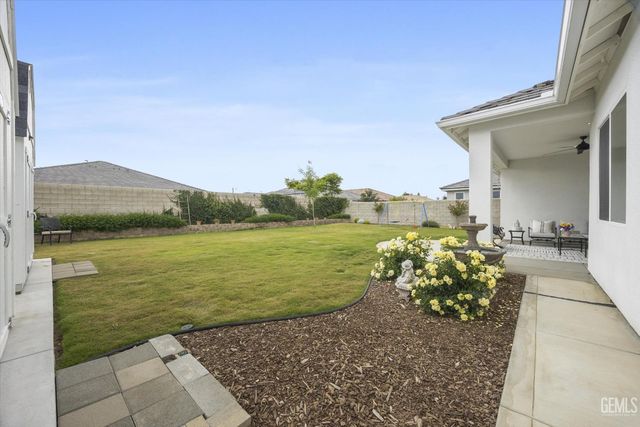 8719 Dromana Court, Bakersfield, CA 93314