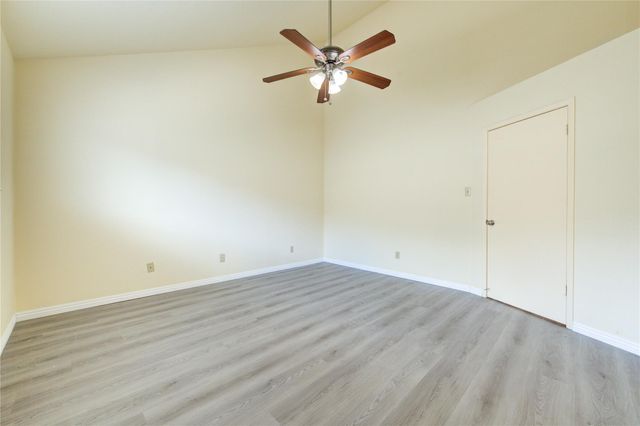 10811 Richmond Avenue 9, Houston, TX 77042