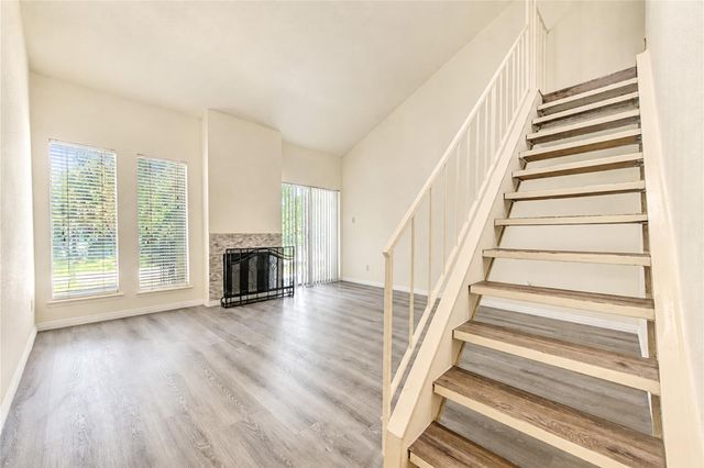 10811 Richmond Avenue 9, Houston, TX 77042