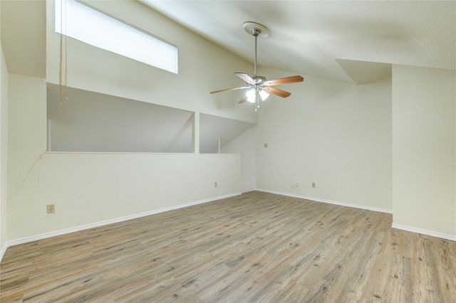 10811 Richmond Avenue 9, Houston, TX 77042