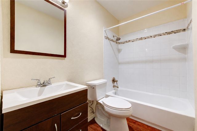 10811 Richmond Avenue 9, Houston, TX 77042