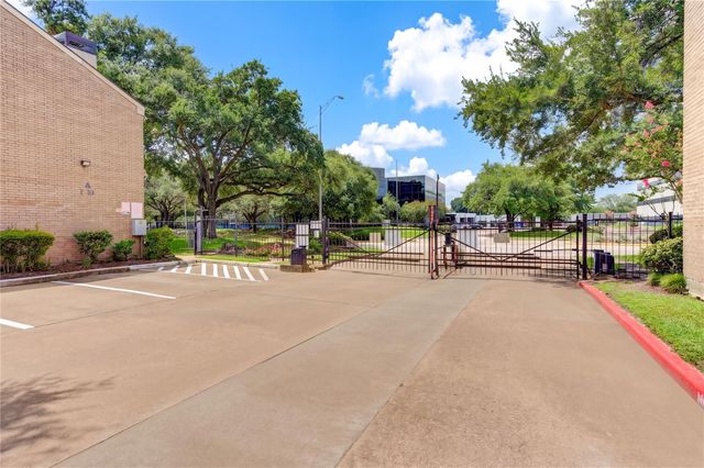 10811 Richmond Avenue 9, Houston, TX 77042
