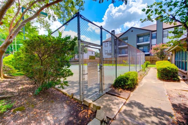 10811 Richmond Avenue 9, Houston, TX 77042