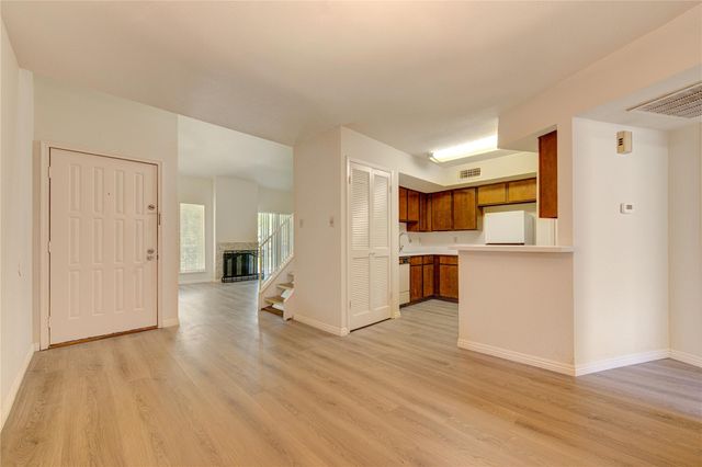 10811 Richmond Avenue 9, Houston, TX 77042