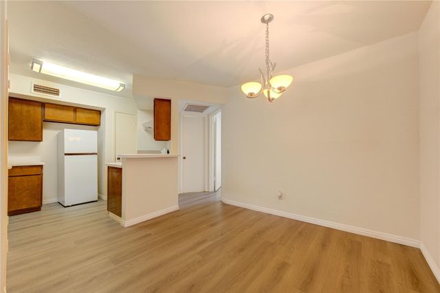 10811 Richmond Avenue 9, Houston, TX 77042