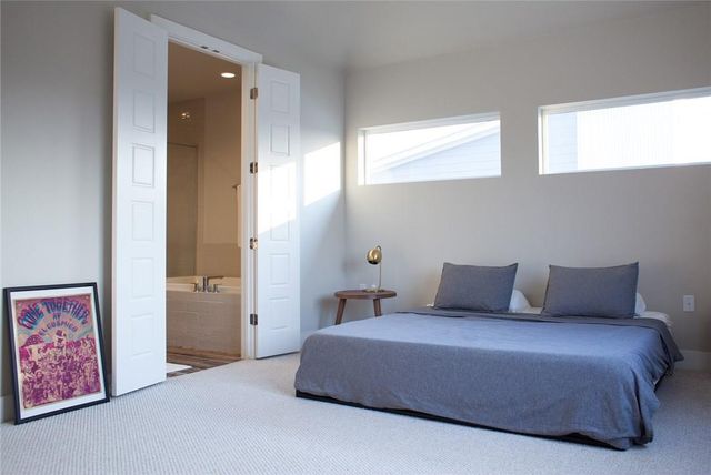 6021 Seville DR, Austin, TX 78724