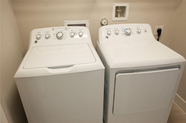 6021 Seville DR, Austin, TX 78724