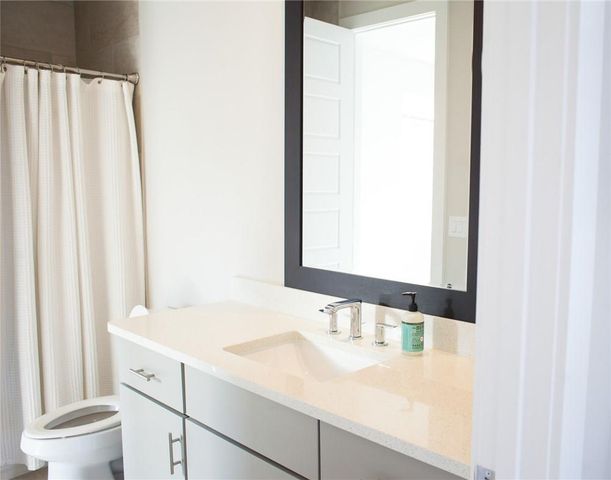 6021 Seville DR, Austin, TX 78724