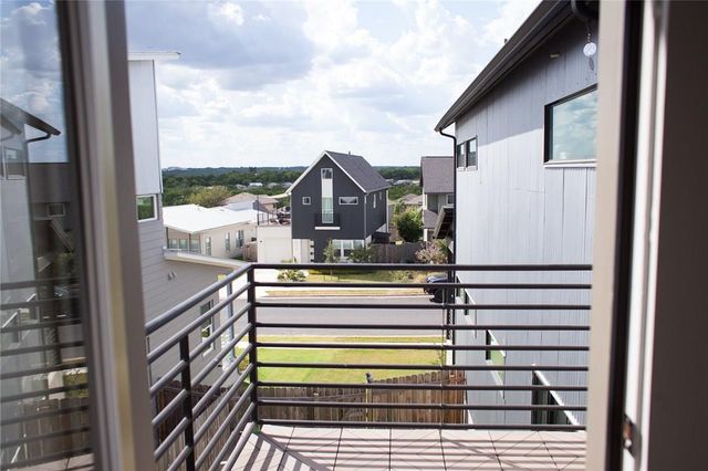 6021 Seville DR, Austin, TX 78724