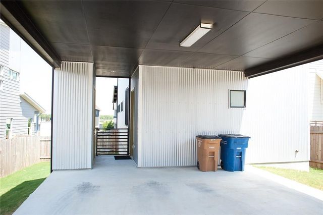 6021 Seville DR, Austin, TX 78724